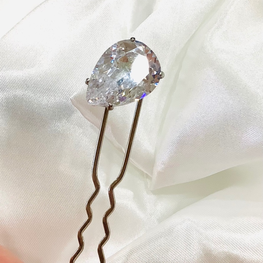 Vintage Hair Stick Elegant Pear shape Crystal CZ